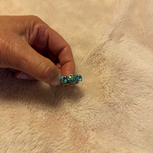 MARIANA Jewelry Set - Picture 2 of 8